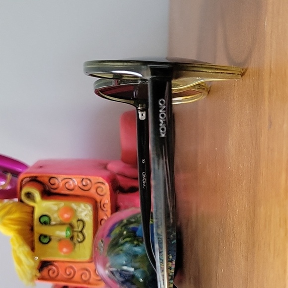 KOMONO Sunglasses - Picture 2 of 4
